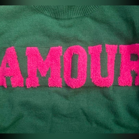 💕 PLUS Sweater 💕 - Picture 3 of 4